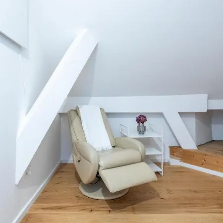 Farawayhomes Appartement *