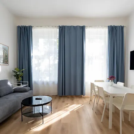 Farawayhomes *