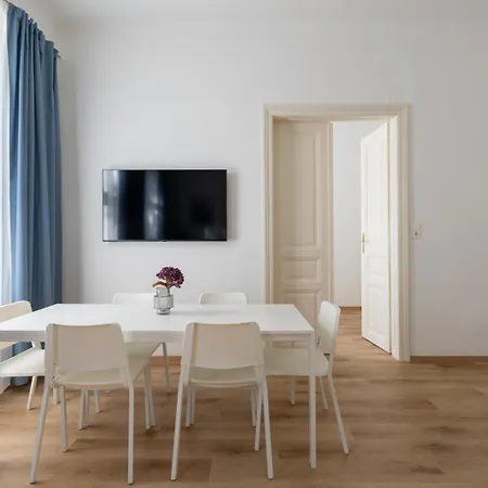 Farawayhomes Apartmán