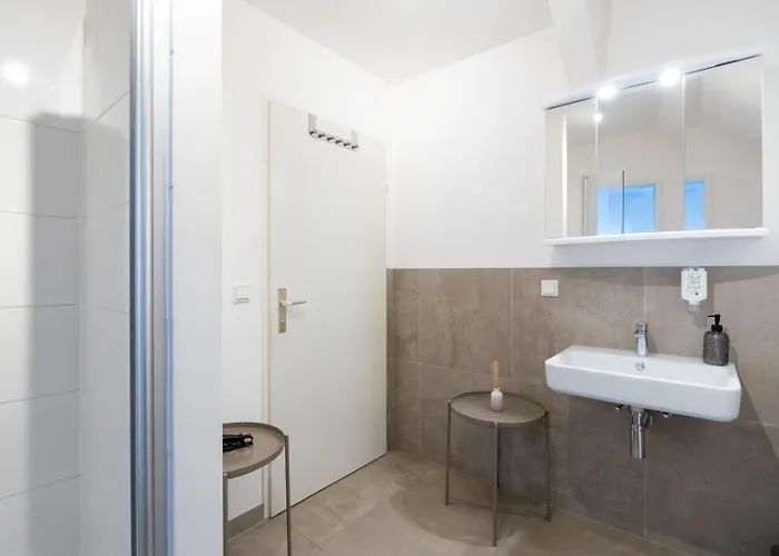 Farawayhomes Apartman