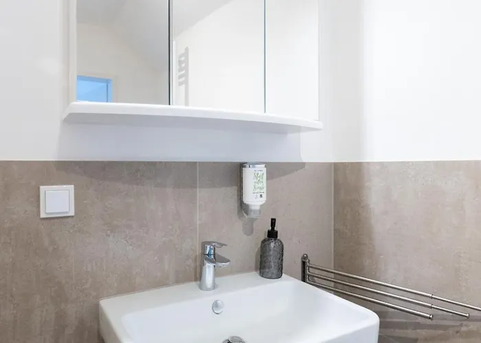 Farawayhomes Apartman