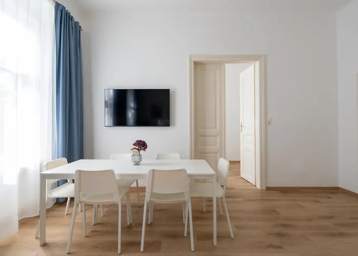 Farawayhomes Apartman